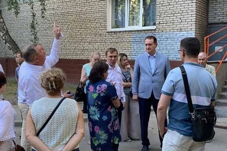 Королёвские единороссы обсудили с жителями комплексное благоустройство двора