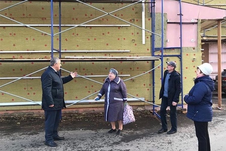 Роман Горбунов провел осмотр капитального ремонта Чеховской областной больницы