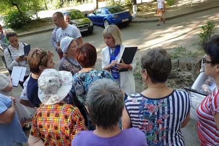 Королёвские единороссы встретились с жителями по вопросам тарифов на жилищно-коммунальные услуги