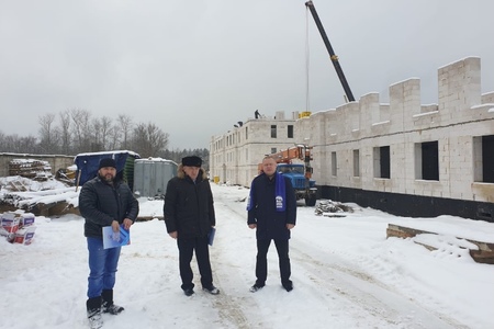 Рузские партийцы побывали на строительстве новых многоквартирных домов