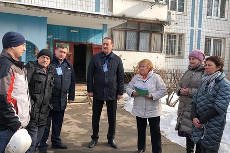 В Ивантеевке депутаты взяли на контроль выполнение фасадных работ