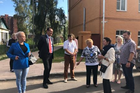 В Ивантеевке партийцы провели осмотр многоквартирных домов